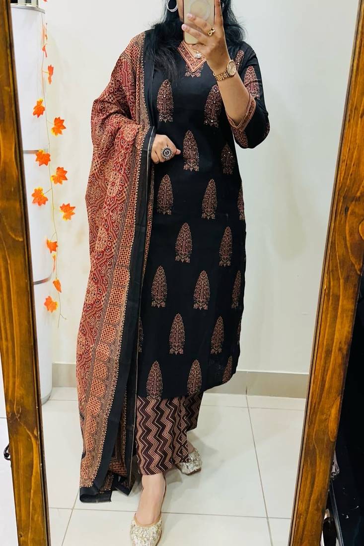 Women's premium handworked pure cotton kurta pant dupatta set