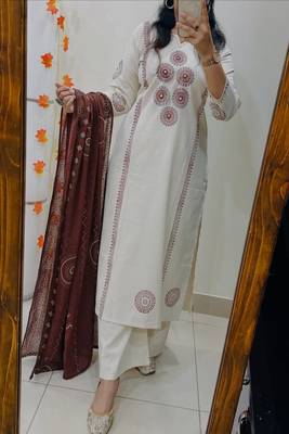 Women's block printed pure cotton kurta palazzo dupatta set with mirror work 2