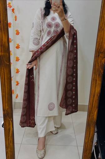 Women's block printed cotton kurta palazzo dupatta set with mirror work