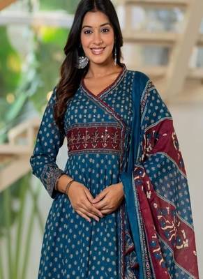 Women's premium printed pure cotton angrakha kurta pant dupatta set 3