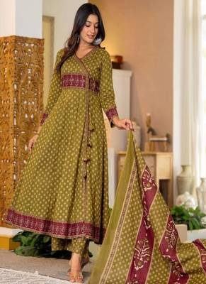 Women's premium printed pure cotton angrakha kurta pant dupatta set 1