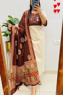 Women's premium mirror embroidered pure cotton kurta pant dupatta set 3
