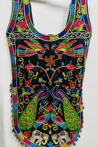 Black embroidered cotton u-neck blouse