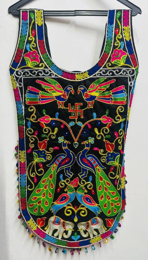 Black embroidered cotton u-neck blouse