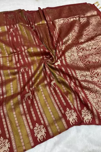 Maroon Color Jaqurad Doubling Viscos Jari Weaving All Over Body Small And Beautiful Deer Khaddi Crep Georgette Saree