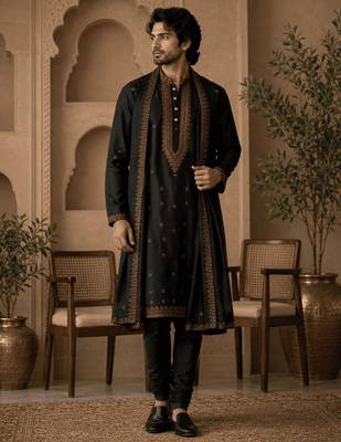  e embroidered kurta  with stole 1