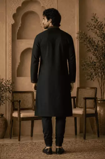  e embroidered kurta  with stole