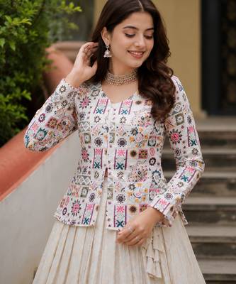 light-off-white jacquard lehenga choli - free size  3