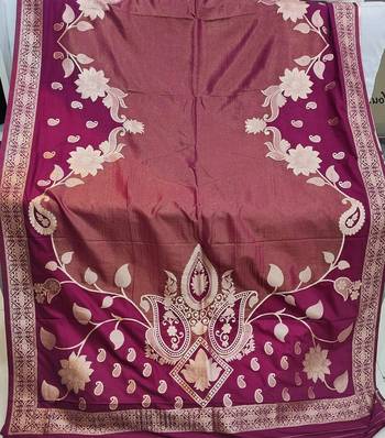 Wine Color Floral Zari Weaving And Attractive Dori Piping Fitting With Hand Dyeing Chainya Tissue Shimmer Saree 4
