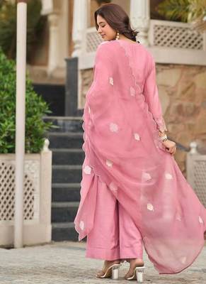 pink embroidered kurta pant set with dupatta 3