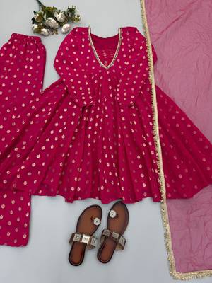 Rani pink jacquard chanderi kurta sharara set with net dupatta 2