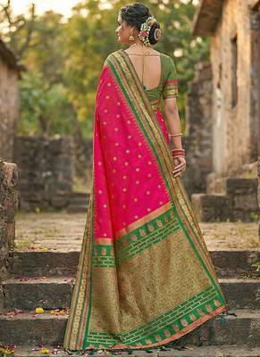 Rani pink banarasi silk blend saree with green zari border 2