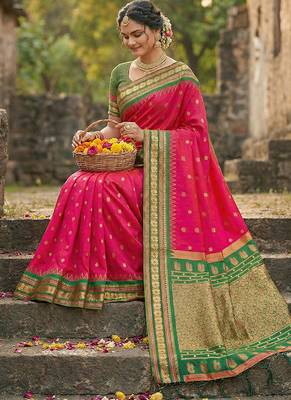 Rani pink banarasi silk blend saree with green zari border 3