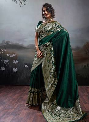 Dark green banarasi silk blend saree with rich gold zari weaving 3