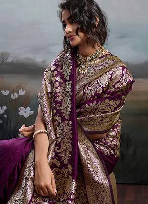 Wine purple banarasi silk blend saree with rich gold zari weaving 4