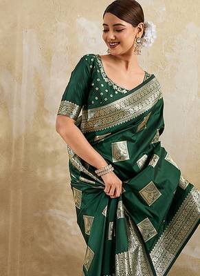 Dark green zari woven banarasi silk blend saree with blouse piece 3