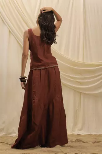 Burnt maroon linen laceup top