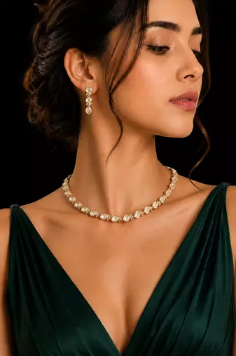 Minimal kundan choker necklace set with matching earrings | gold plated elegant bridal & festive jewellery set
