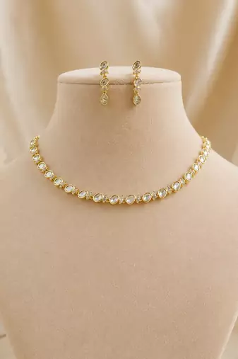 Minimal kundan choker necklace set with matching earrings | gold plated elegant bridal & festive jewellery set