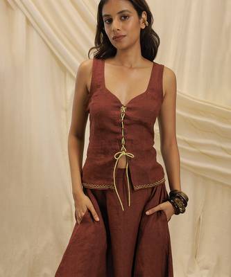 Maroon linen paneled skirt 3