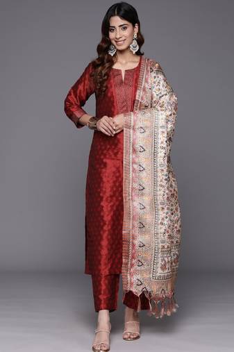 Maroon zari work textured kurta with trouser and printed dupatta