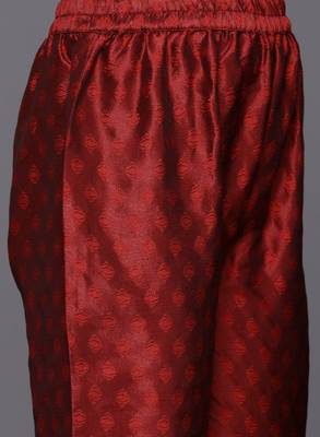 Maroon zari work textured kurta with trouser and printed dupatta 3
