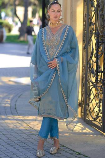 Ethnic motifs embroidered sequinned straight kurta with trousers &  dupatta
