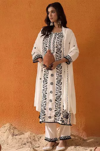 Floral embroidered thread work kurta with trousers & dupatta