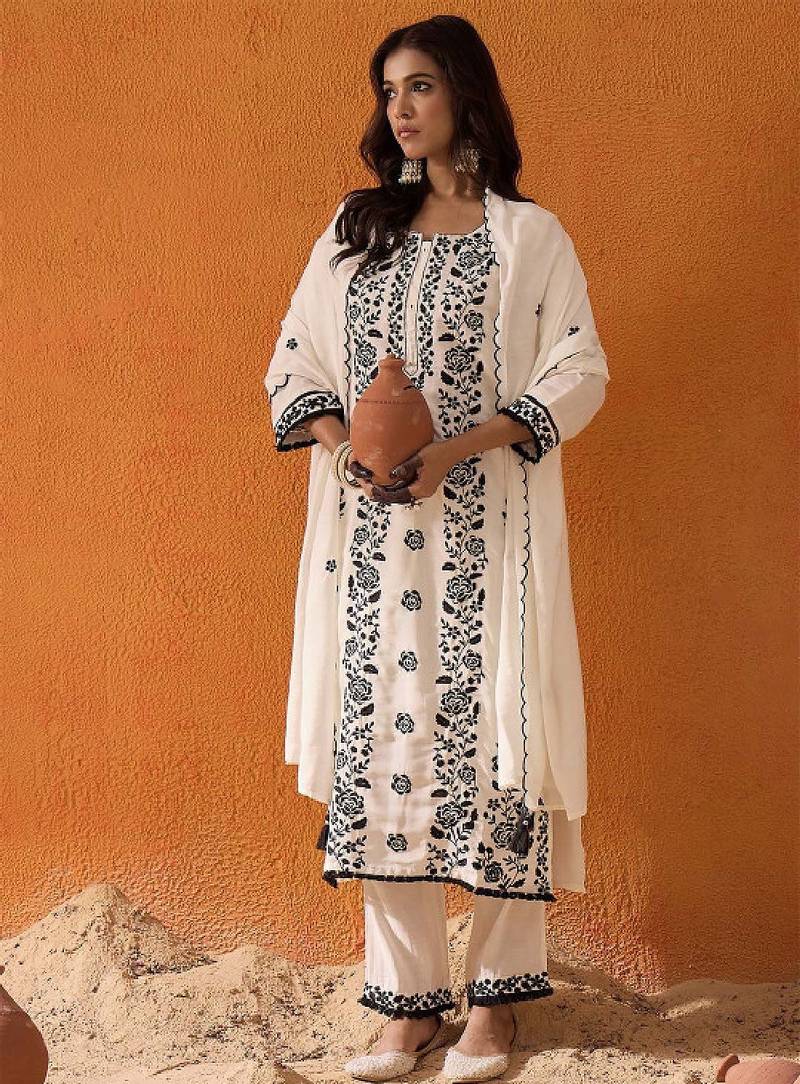 Floral embroidered thread work kurta with trousers & dupatta