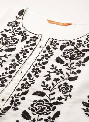 Floral embroidered thread work kurta with trousers & dupatta 3