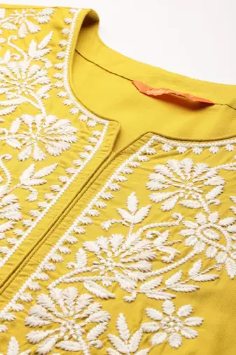 Floral embroidered thread work kurta