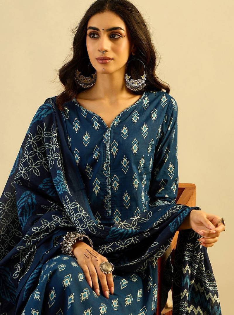 Teal blue ethnic motifs printed pure cotton kurta with trouser & dupatta