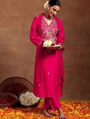 Ethnic motifs embroidered sequinned v-neck straight kurta with trouser & dupatta 1