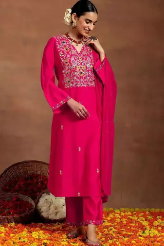 Ethnic motifs embroidered sequinned v-neck straight kurta with trouser & dupatta