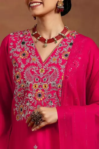 Ethnic motifs embroidered sequinned v-neck straight kurta with trouser & dupatta
