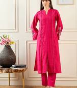 Women magenta kurta sets