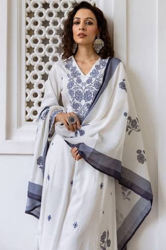 Women floral embroidered regular thread work pure cotton kurta with trousers & with dupatta