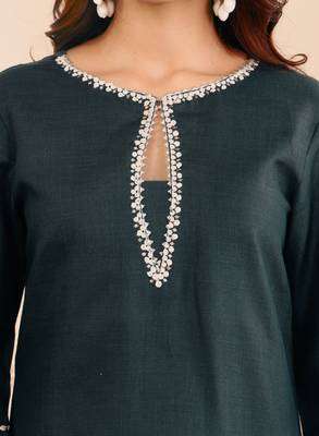 Embroidered straight sequinned kurta with palazzos 3