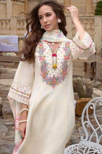 Floral embroidered kurta with trousers & dupatta