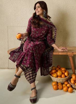Floral printed v neck pure cotton kurta with salwar & dupatta 1