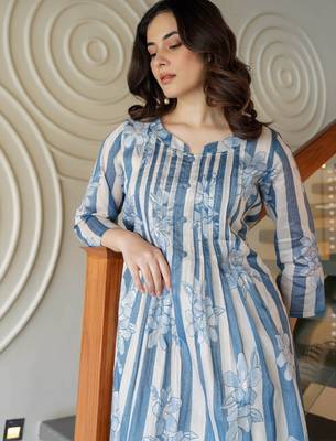 Floral printed round neck a-line pure cotton kurta with trousers 1
