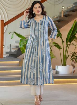 Floral printed round neck a-line pure cotton kurta with trousers 2