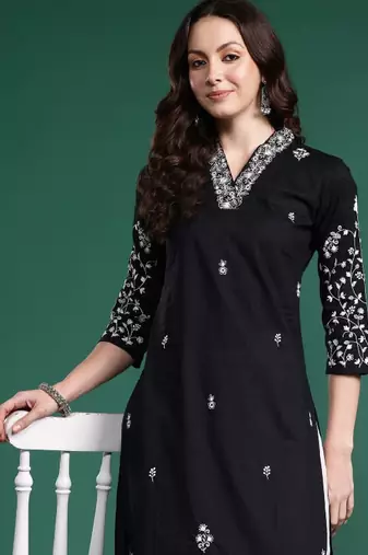 Women floral embroidered thread work pure cotton kurta