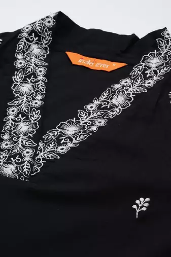 Women floral embroidered thread work pure cotton kurta