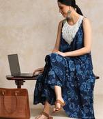 Women floral printed regular pure cotton kurta with trousers