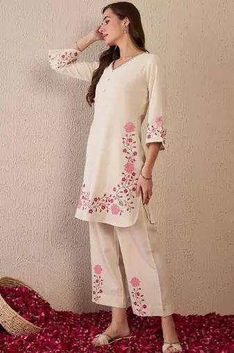 Women floral embroidered regular thread work pure cotton kurta with palazzos