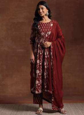Womens maroon printed cotton anarkali kurta with trousers & dupatta 2