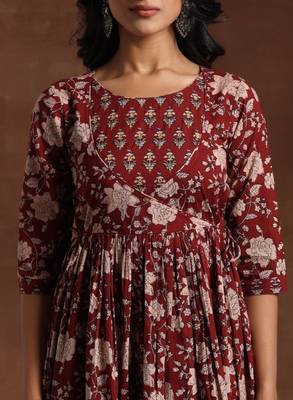Womens maroon printed cotton anarkali kurta with trousers & dupatta 3