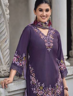 Floral embroidered v neck thread work pure cotton kurta with trouser and dupatta 2