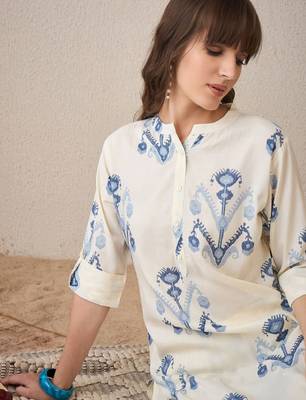 Women printed regular kurta with trousers 2